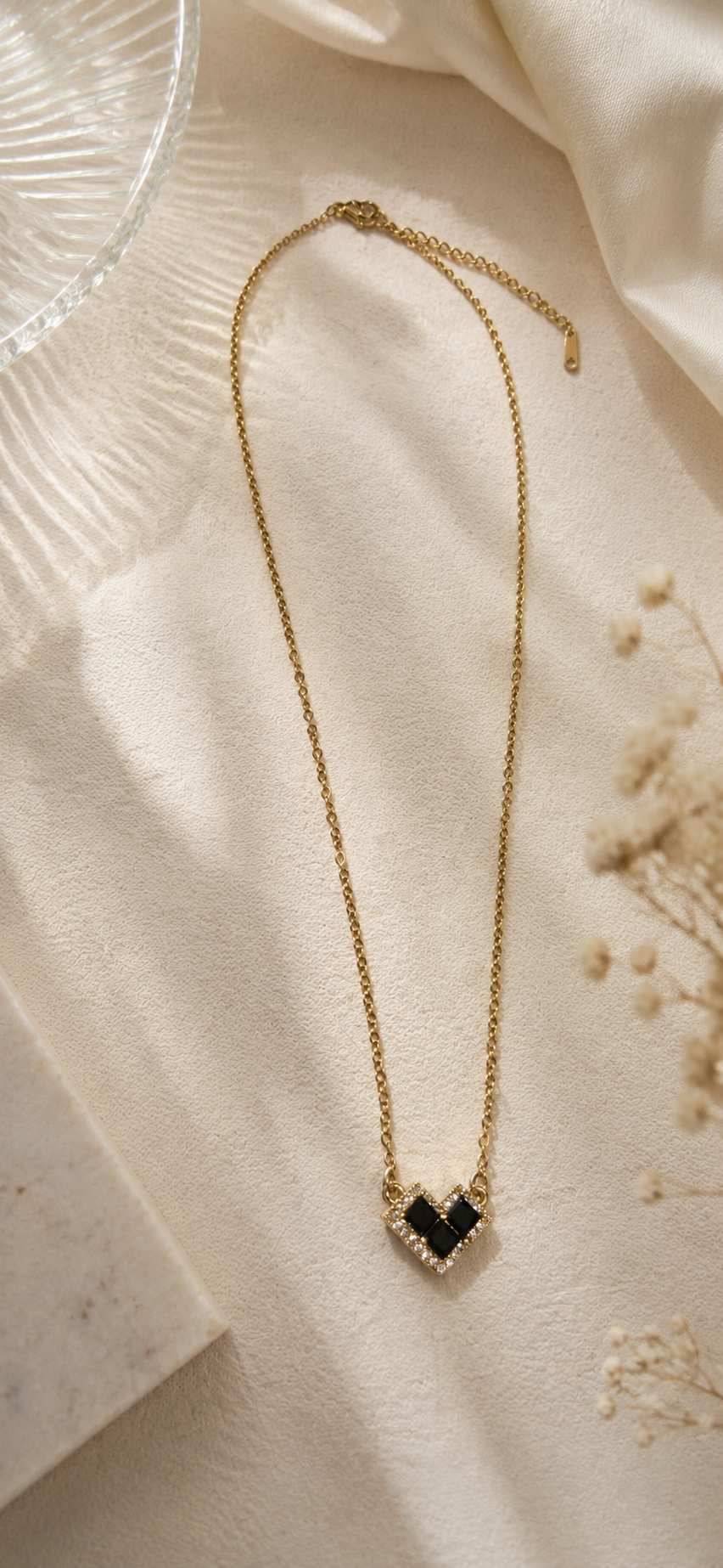 Luxe Love Necklace (Black)