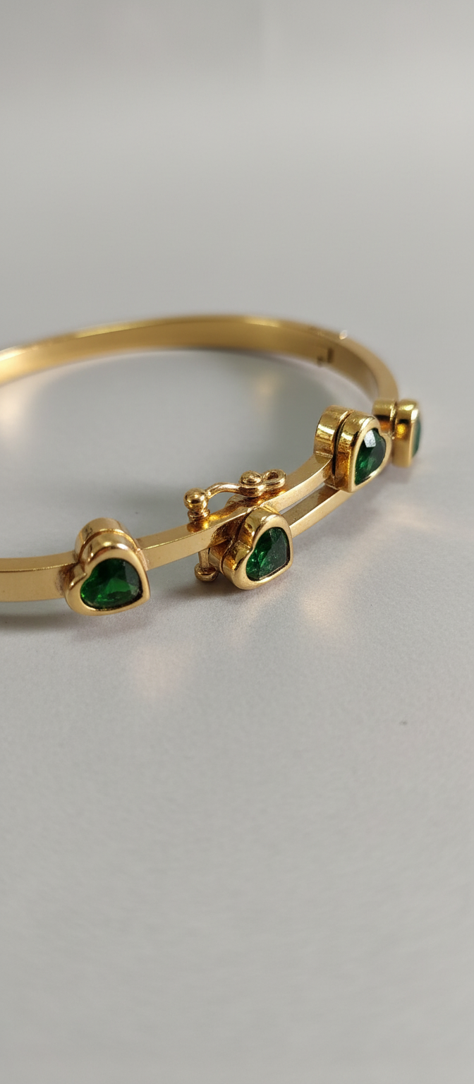 Emerald Heart Kada