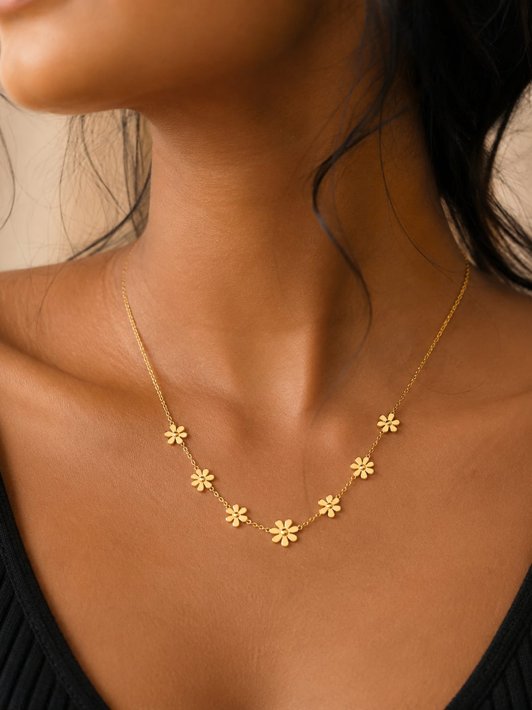 Golden Daisy Necklace